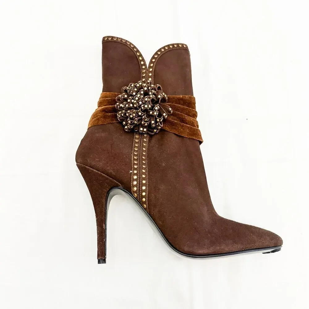 Beverly Feldman Leather Pointy Toe Booties Floral Accent Size 9.5 NWOB
